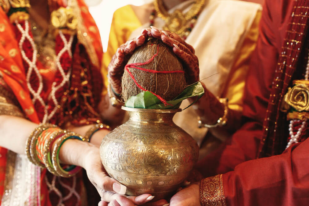 Tamil wedding ceremony with traditional rituals